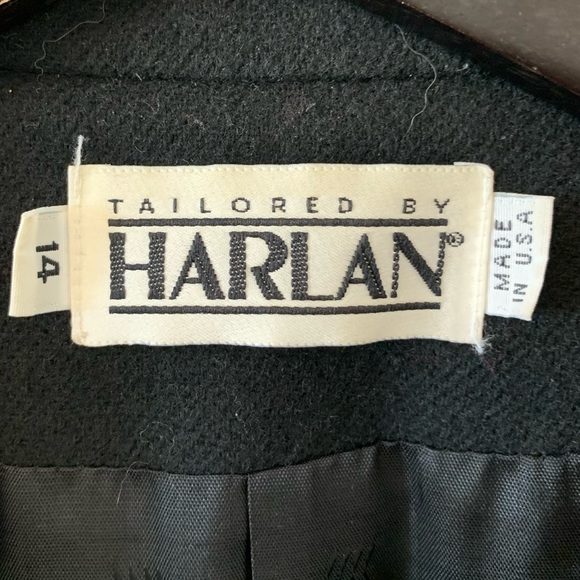 Vintage / Black Blazer / Gold Buttons / Academia - Picture 7 of 9